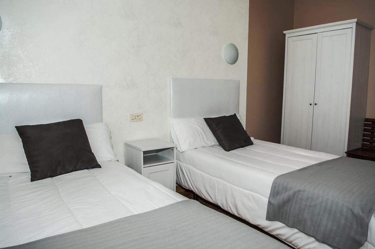 Hotel Voar Ribadeo Exterior photo
